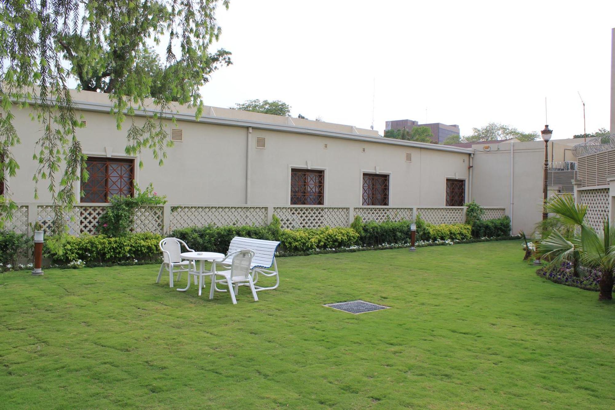 Faletti'S Hotel Lahore Exterior photo